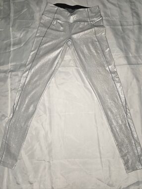 Victoria Sport Silver Metallic Leggings XS High Rise Shimmer Athletic Gym #29